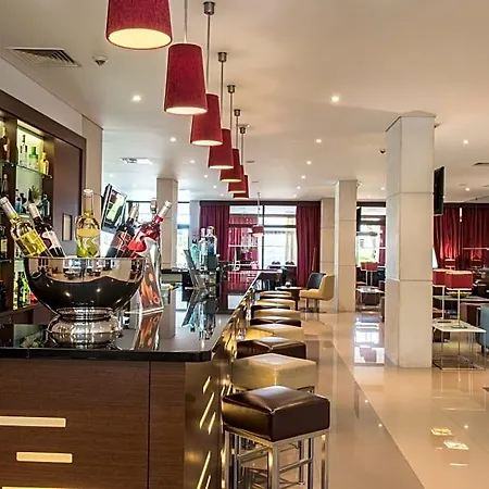 Gale Hotel